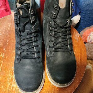 Men's size 9 Volcom Stone black work boots with vibram wedge soles